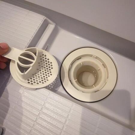 「ここに住んでたファミリーに幸あれ…」ハウスクリーニングのプロが絶賛、引っ越した後の水回り「神ですね！」「立つ鳥跡を濁さず」