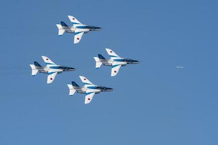 畳の縁にブルーインパルス舞う「あの日見上げた東松島の空」東日本大震災で励ましてもらった恩返し