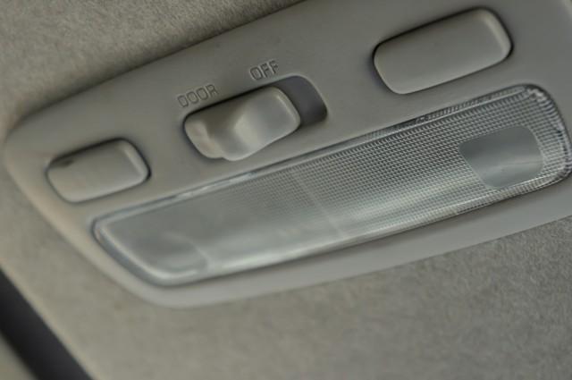 車のルームランプに関するトラブル対処法(satoshi.o/stock.adobe.com)