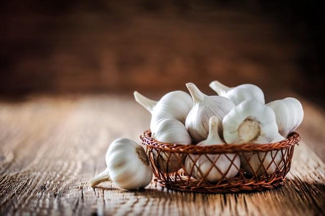 様々なレシピで活躍する「にんにく」※画像はイメージです（Milan/stock.adobe.com）