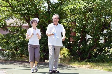 65歳以上の理想の最期は「周囲に迷惑をかけず自然に」 “お墓はいらない”派も4割 調査で見えた終活のリアル