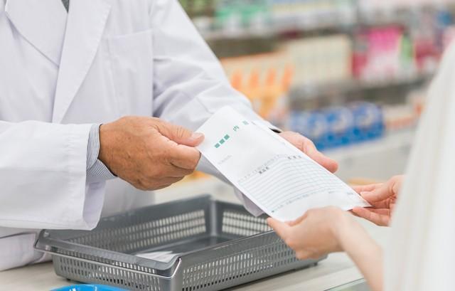 処方されたお薬は、袋に入った状態で渡されます※画像はイメージです（buritora/stock.adobe.com）