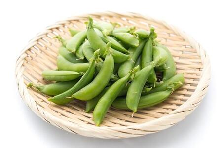 料理に彩りがほしいときに便利な野菜※画像はイメージです（Brent Hofacker/stock.adobe.com）