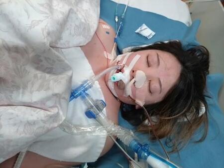 10年の不妊治療の末に授かった双子　出産した夜、母は心肺停止に　子宮全摘・5度の手術の末…目を覚ましたのは1週間後　家族の支えがつないだ“奇跡”