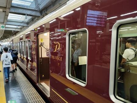 阪急の座席指定サービス、登場からまもなく1年！ワンコインで利用できるプライベート空間…私鉄各社と比較