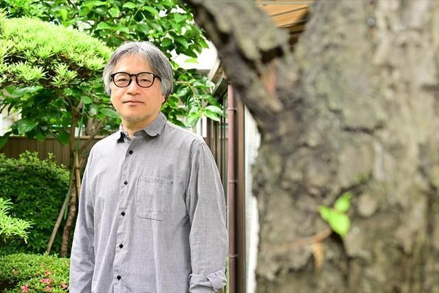 自宅映画を作る山内ケンジ監督（撮影：石井隼人）