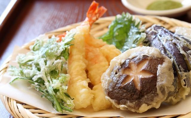 マヨネーズ、小麦粉で天ぷら粉いらず！※画像はイメージです（gontabunta/stock.adobe.com）