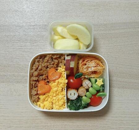 【食中毒の予防】夏のお弁当づくり…作り置きのおかず入れたらダメ？ご飯を詰める時の注意は？