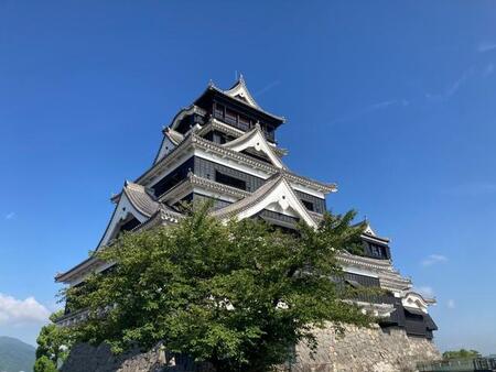 「サングラスをして接客します」熊本城の声明　SNS炎上避けるため…過酷な接客業の現状