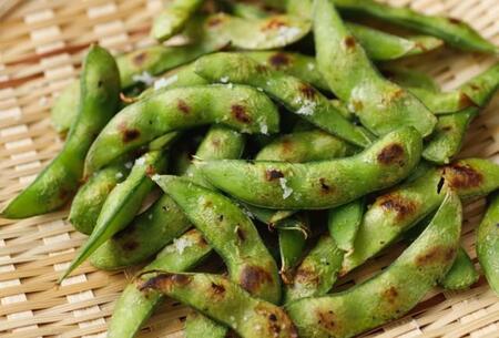 「試してみな！飛ぶぞ」　ごま油＋塩でつくる焼き枝豆、香ばしくパンチの効いたレシピが話題