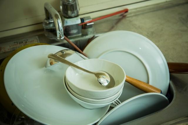 少しでも洗い物が減ればいいなと思われる方は多いはず…※画像はイメージです（Paylessimages/stock.adobe.com）