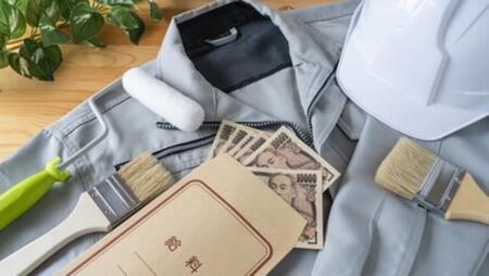 物価高で変化！「休みより収入」選ぶ社会人が5割超、副業意向も6割超　休日の過ごし方も変化！？