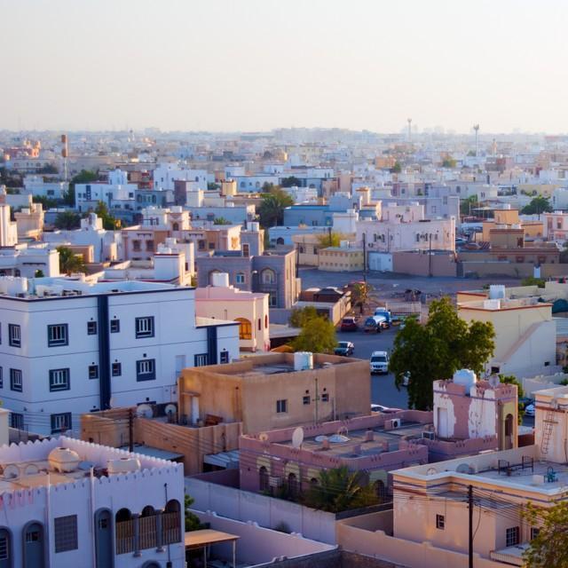 オマーンの首都・マスカットの様子　※画像はイメージです（Taksira/stock.adobe.com）