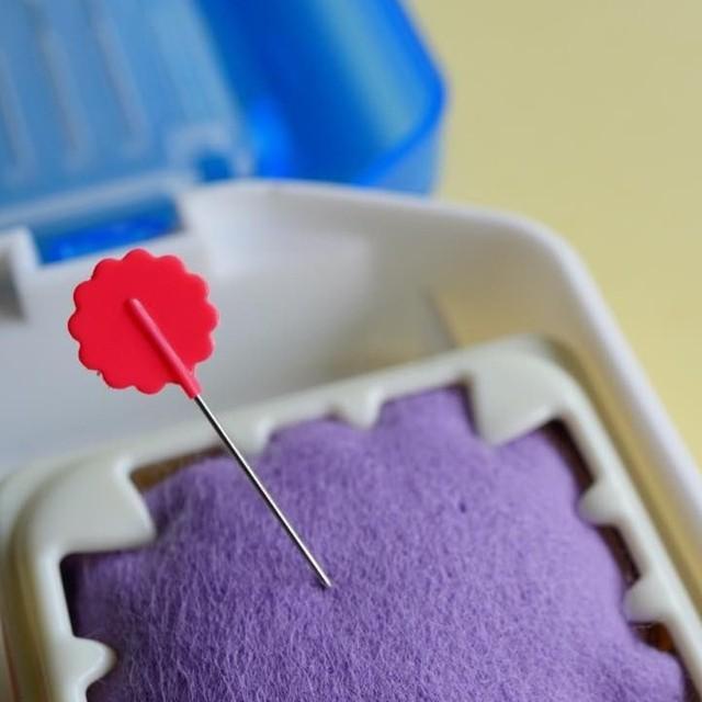 「小学生の時に購入した裁縫セットを使い続けている」ことを明かした投稿に多くの共感が寄せられています　※画像はイメージです（リリ/stock.adobe.com）