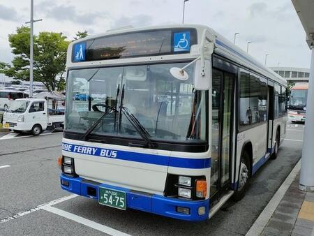 神戸空港が国際化　でも第2ターミナルへは「炎天下で汗だく」…駅から徒歩5分、屋根ない場所も　アクセス事情に戸惑い、快適な行き方は？