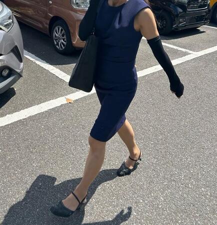 もはや溶接工じゃん!母親の紫外線対策に反響 「イケイケ美魔女」「スタイル良すぎ」