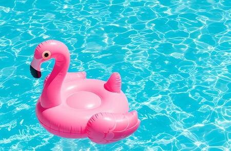 海での「フロート遊び」に気をつけて！　風による影響を特に強く受ける遊具です【国民生活センターが注意喚起】