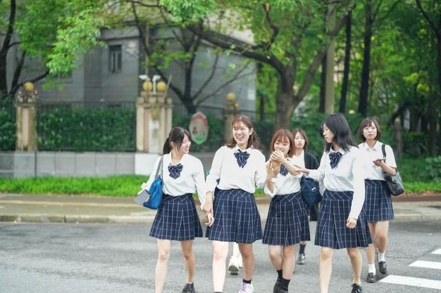 「インナーが透けたらいやだ」※画像はイメージです（Masakazu Tokashiki/stock.adobe.com）