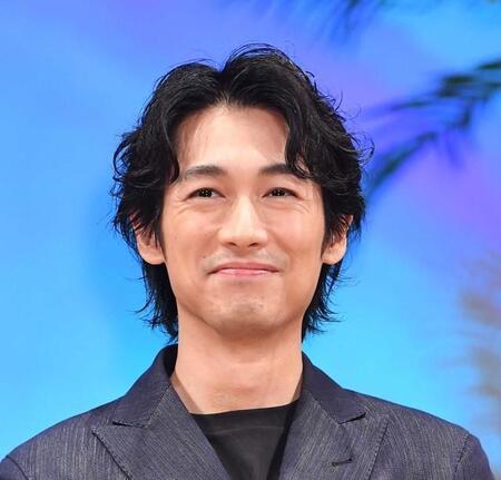 300人が選ぶ「理想の肉体」の芸能人　「変態仮面」パンイチ姿が支持される理由