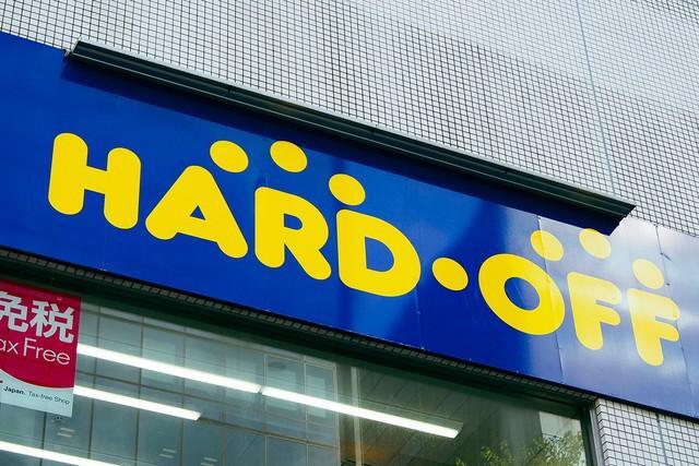 暑すぎて変形した商品が…売られていてビックリ…。写真はイメージです（beeboys/stock.adobe.com）