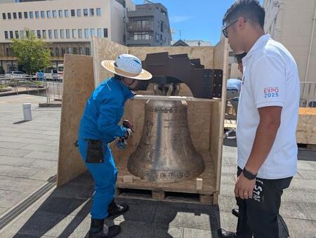 大阪・関西万博イタリア館前の鐘 大阪市内の教会にお引越し 教会に移設 「イタリアの恩返し」「地元に移設されるとは」