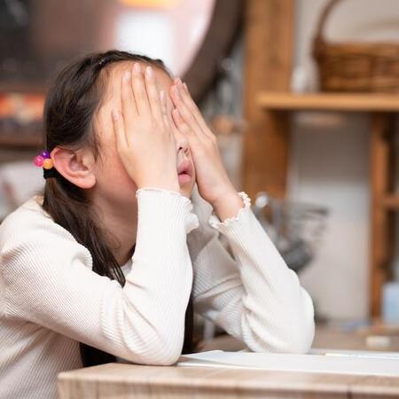 「もうやめたい」希望して小1から始めた英語塾　小4になったわが子の心変わりに親がすべきこと【メンタル指導専門家が解説】