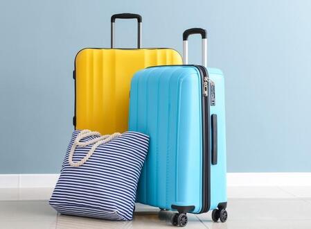 帰省や旅行で使ったスーツケースのカンタン掃除法　食器用洗剤を活用すれば、お手入れラクラク！