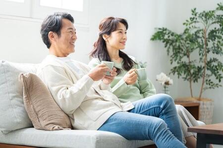 既婚者の4人に3人「結婚に満足している」けれど…女性は「愛がない」場合もある！？その理由とは