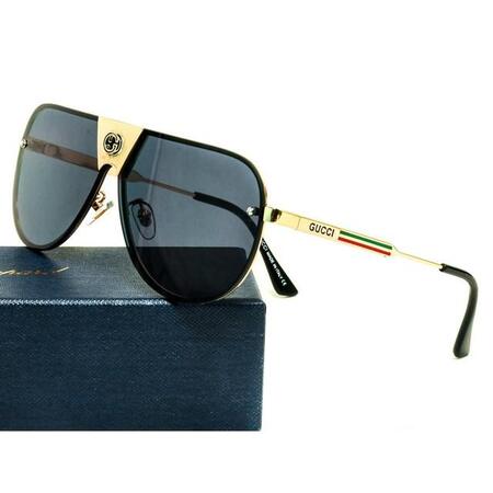 GUCCIのサングラス　※画像はイメージです　実際に間違えて持ち出されたサングラスではありません（Ibrahim63/Wirestock Creators/stock.adobe.com）
