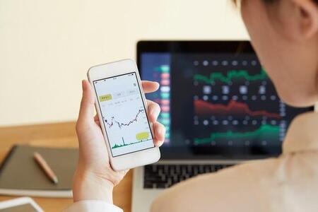 株式投資に取り組む人最多は「東京」　金融資産1億円以上の「億り人」が多い都道府県は？