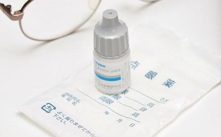 処方された目薬、油性ペンで書くのはNG「まじか！」「名前書いてた…」薬局が指摘する驚きの理由