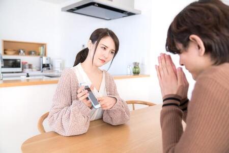 【パートナーの浮気】復讐や仕返しをした人は約4割 仕返し方法や満足度で男女の違い鮮明に