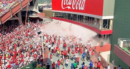 万博会場の霧が濡れないのはなぜ？ミスト制作する会社に聞いた…東日本大震災で電力危機を救ったノズルが雲海を出現させるまで