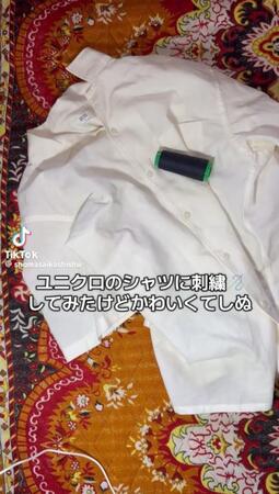 25歳男性がユニクロ白シャツに3週間かけて蝶を刺繍　仕事終わりにこつこつ完成させた“大作”に「高級シャツに変身」「素敵！欲しい」と反響