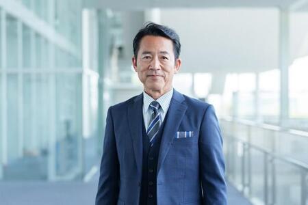 「取っておかないと後悔する……」仕事や転職に役立った“資格”　2位「日商簿記検定」、1位は？