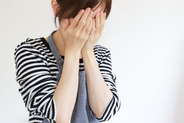 体育会系で明るい娘が、暴言を受けトイレで泣いていたという（photoACより「webbiz」さん撮影、イメージ画像）