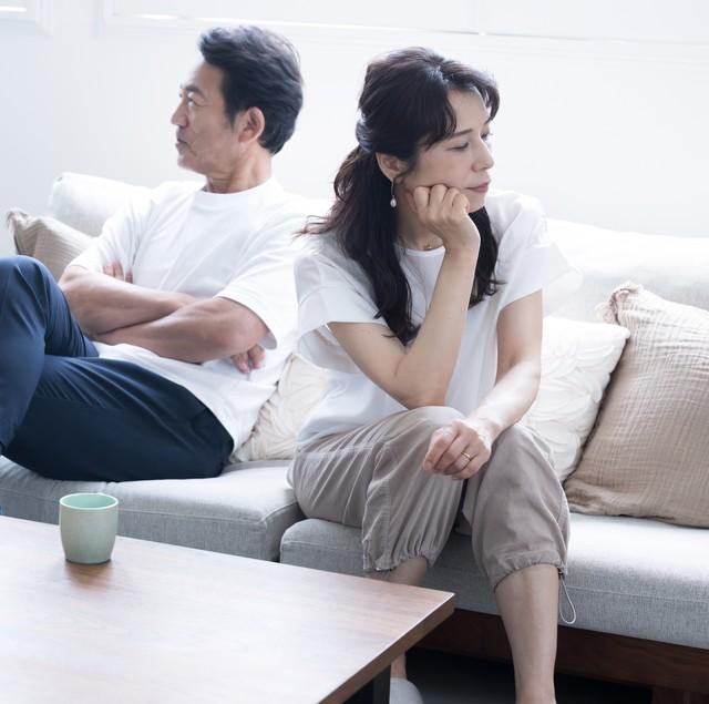 実はセラピーや女性用風俗にハマっていた妻　※画像はイメージです（kapinon/stock.adobe.com）