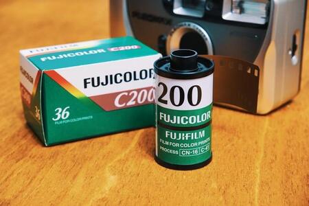 富士フィルム正規品はこんな感じだけど…※写真はイメージですDAndreev