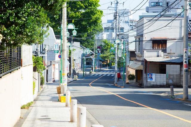 住みやすい街の様子※画像はイメージです（naoko/stock.adobe.com/）