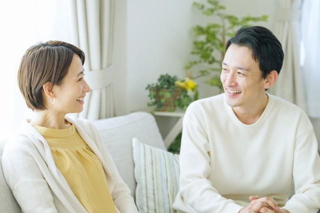 1日にどのくらいパートナーと会話していますか？　※画像はイメージです（polkadot/stock.adobe.com）