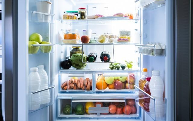 冷蔵庫の電源が切れたら「すぐON」は危険！ ※画像はイメージです（Andrey Popov/stock.adobe.com）