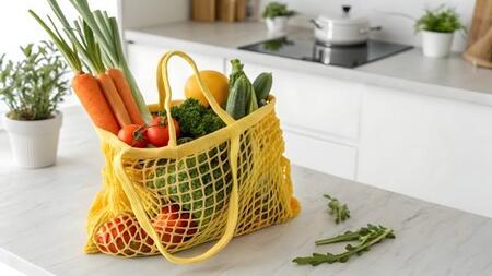 まるでパンティーのような買い物袋が話題　ツッコまれすぎて恥ずかしいけど案外使えるらしい