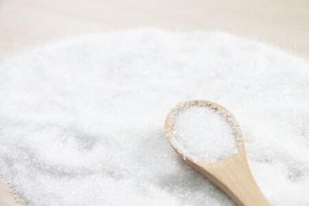 ツボの中に白い粉をドバドバ　タイにおける味の素の普及が話題　