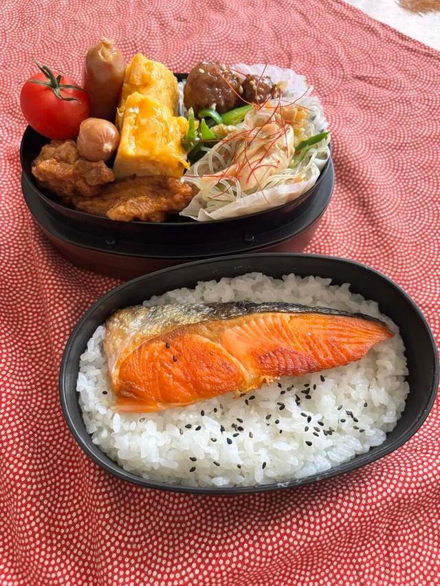 豪華な「100円弁当」／ひろたんさん（@hirotan_bentoart）提供