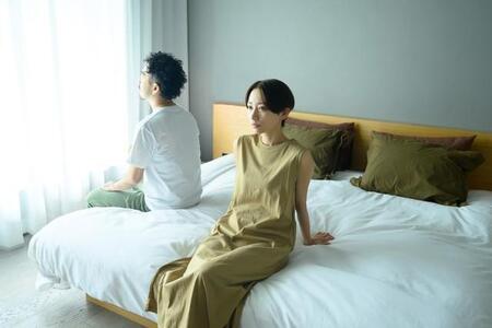 【既婚者3000人の本音】拒む？拒まれる？　20代の4人に1人がセックスレス