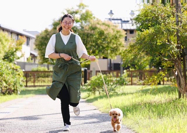 安心してペットを預けられるマッチングシステムをつくろうと、クラウドファンディングを始めた⾼野真澄さん（いずれも提供写真）