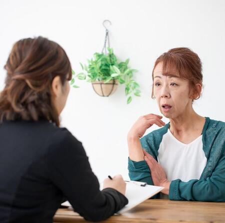 「この遺言をもって私の子として認知する」　遺言書の開示で明かされた愛人とその子　財産分割はどうなる？【行政書士が解説】