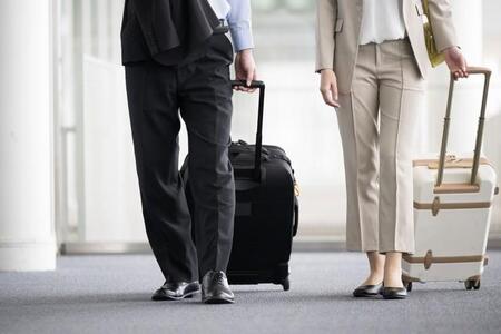 誰もうらやむ駐妻ポジション 同行するために7割が離職 「キャリアが途絶えてしまう」「帰国後の就労が不安」