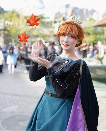 ディズニーのレストランでハプニング発生→女王アナの仮装姿で伝えたら…キャストの一言に感動 「素敵な接客…」「やっぱりさすがですね」