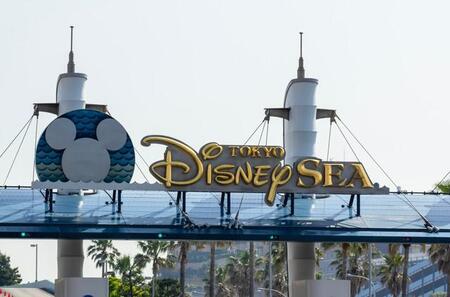 「ディズニー内で、おそらく一番豪華な休憩所」SNSで話題の穴場とは?→「落ち着ける」「静かに寝られる」